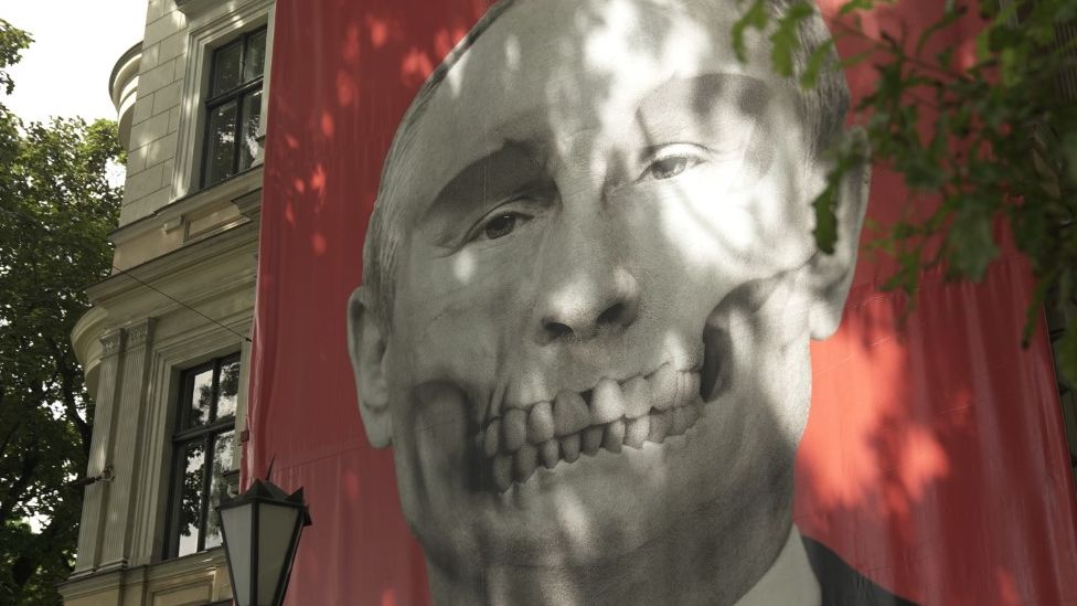 _126364064_putinimage.png