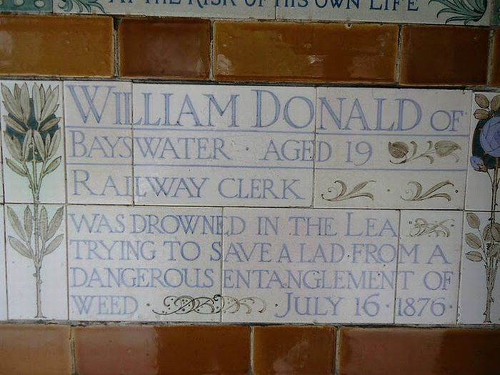 postmans_park_memorial_to_self_02.jpg