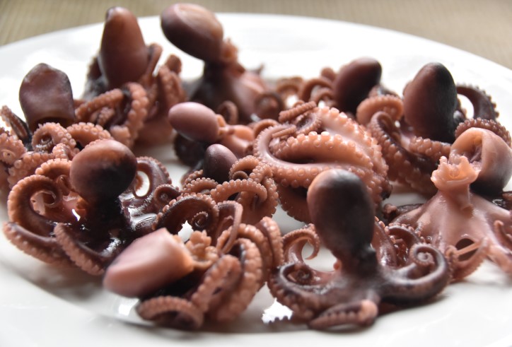 Thanh's Kitchen: Cooked Baby Octopus