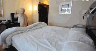 giphy.gif