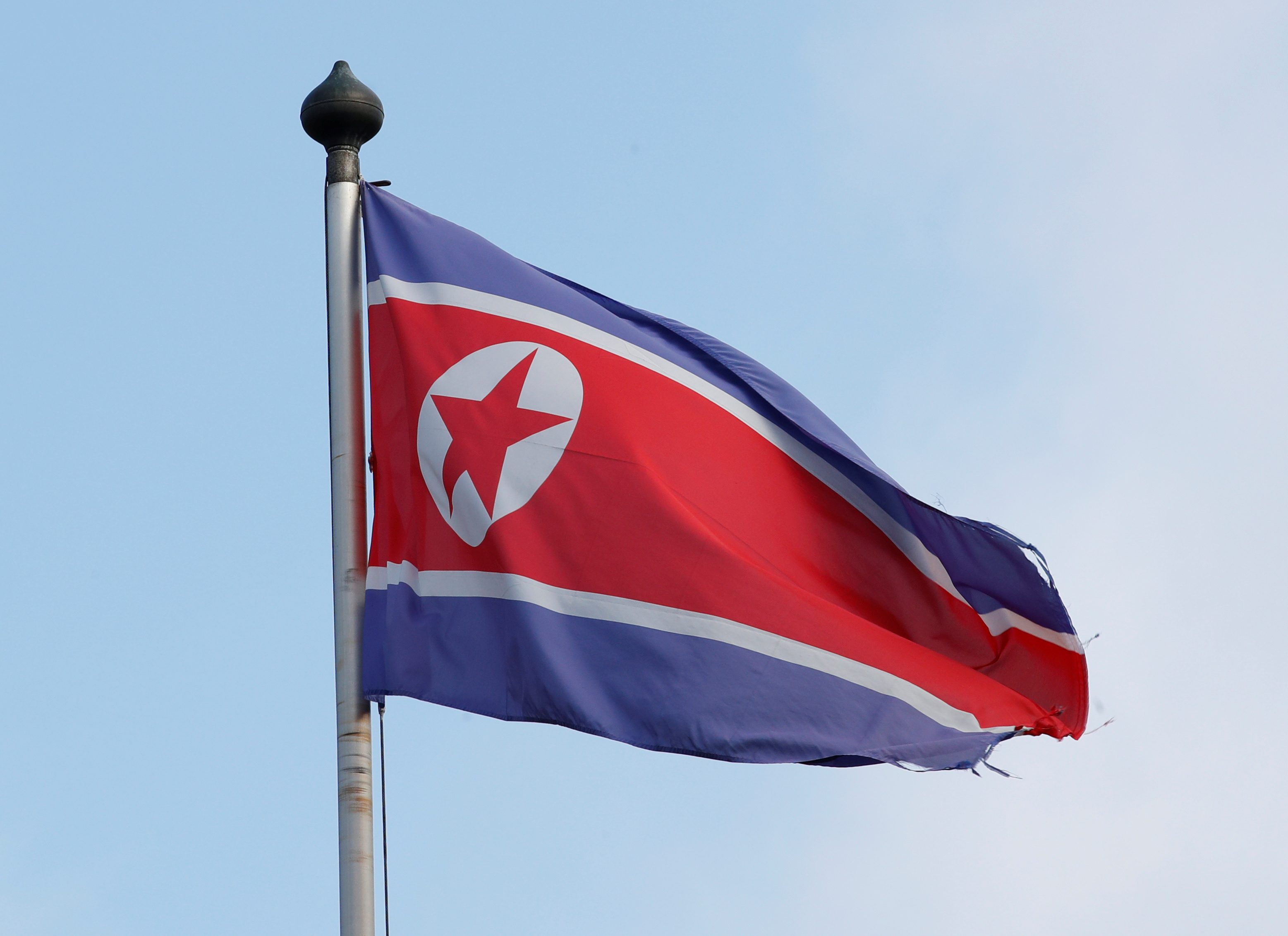 north_korea_flag001.jpg